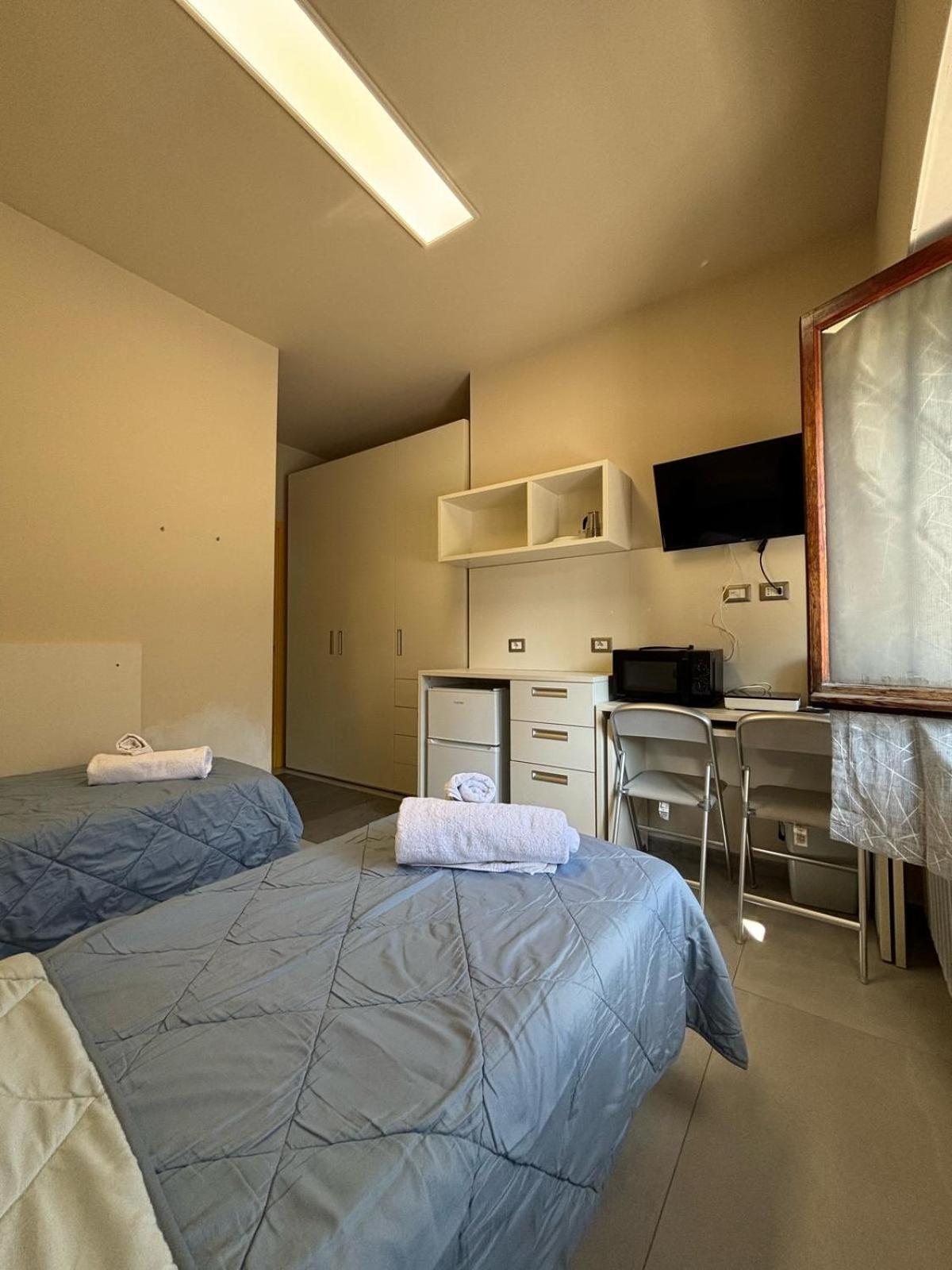 Arcobaleno By Dimora Chic Hotel โนวารา ภายนอก รูปภาพ